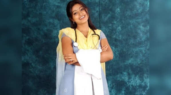 Shalini Ajith to Aditi Rao Hydari: 8 heroines who played doctors in Kollywood