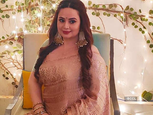 Shalini Kapoor Pictures