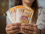 Yes, I would like to become financially independent before getting married