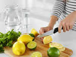 How to make lemon water?