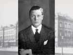 King Edward VIII abdicated the throne to marry a divorced American woman