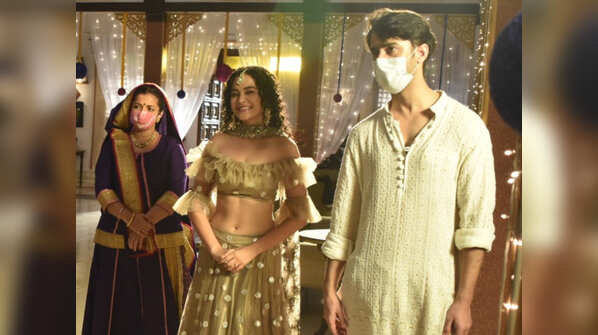Shaheer Sheikh rehearse lines