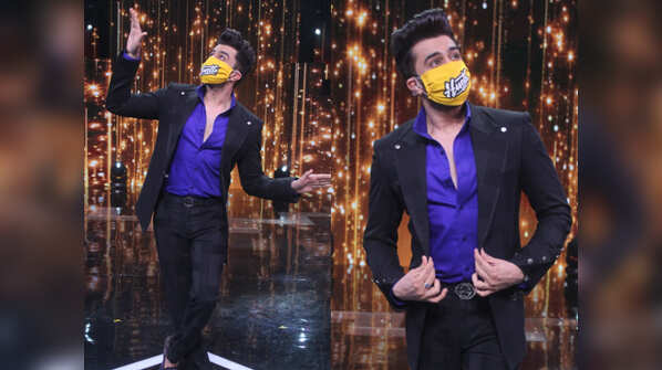 Maniesh Paul’s fancy mask