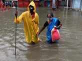 Heavy rain disrupts normal life in Mumbai 