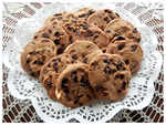 Easy Choco Chip Cookies recipe without eggs  & oven