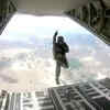 Article image for: Ladakh: Indian paratroopers jump from an altitude of 16,000 feet