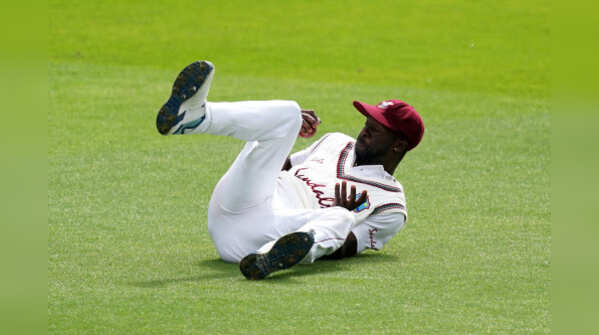 Roach's terrific catch that ended Sibley's stay