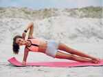 ​Side plank hip lift