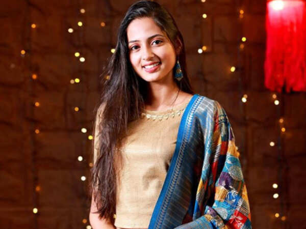 Vidula Chougule Images