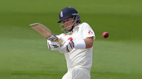 Root at no.3 in Crawley's absence