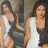 ​The actress’ avatar in bodycon dress rises every temperature possible