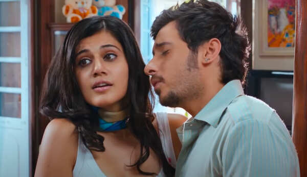 Divyenndu. Stills