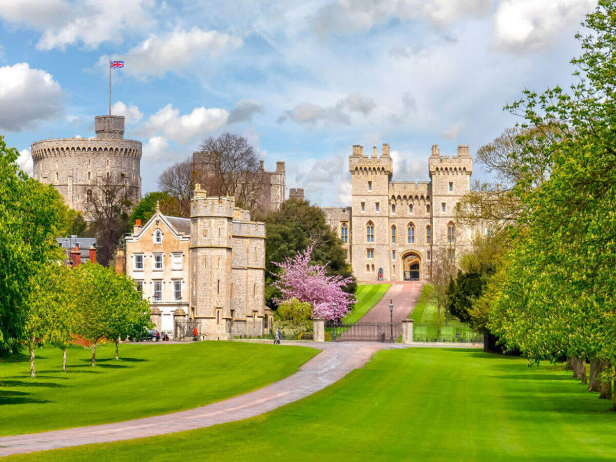 Queen Elizabeth's Windsor Castle's garden opens to the public after 40 years, England - Times of India Travel