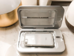 ​UV light sanitizing box