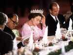 Once the Queen places her purse on the table, dinner must end within 5 minutes