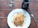 Garlic flavoured Bread Crumbs Spaghetti