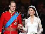A bouquet of myrtle is a must for the royal bride to carry