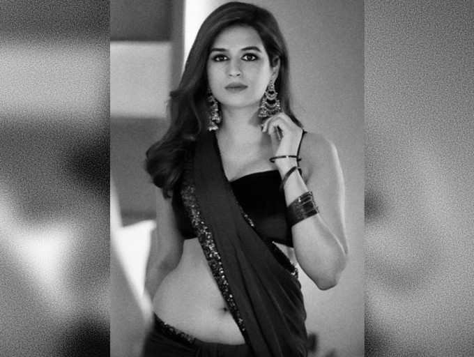 This PIC of Shraddha Das will make you go weak in your knees
