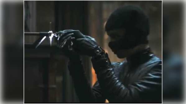 Catwoman confronts Batman