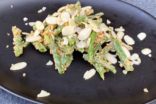 Green Bean Salad with Peanut Butter Dressing