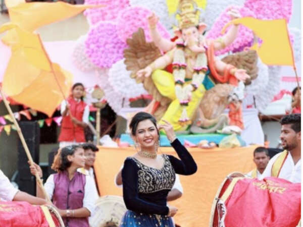 Meera Joshi Images
