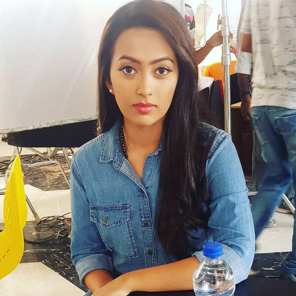 Ester Noronha Stills