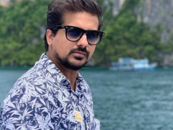 Pushkar Jog Pictures