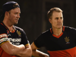 AB de Villiers and Coach Simon Katich