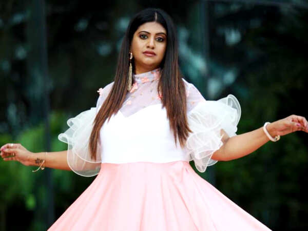 Chandini Tamilarasan Images