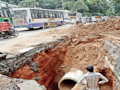 Projects worth Rs 4,721 cr awarded without tender'