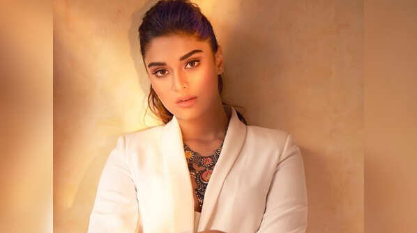 Bollywood actress Saiee Manjrekar roped in for ''Major''