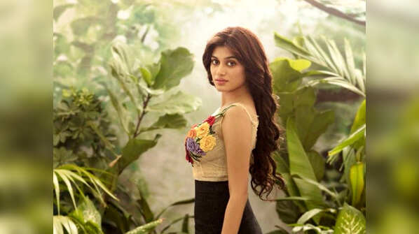 Oviya