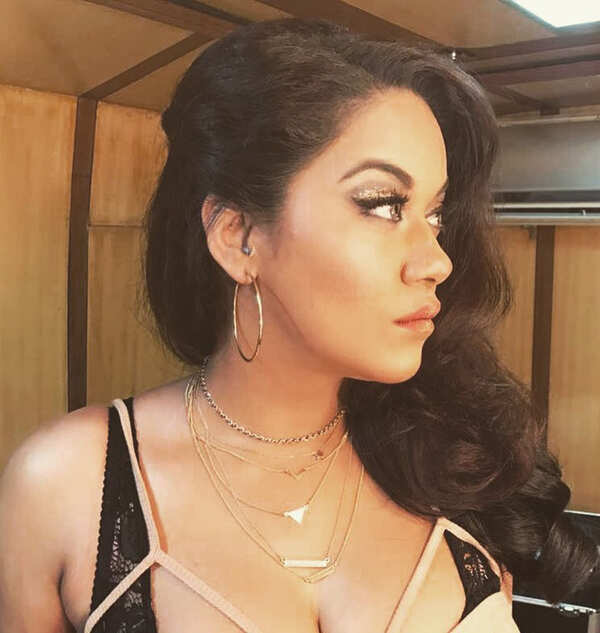 Mumait Khan