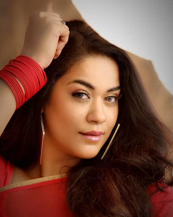 Mumait Khan