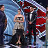 'Toofani Seniors' welcomed on stage