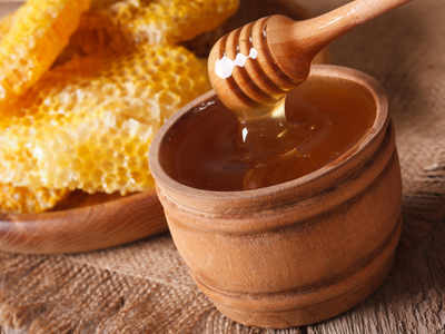 Types of Honey: 11 Honey Varieties, Uses, & More