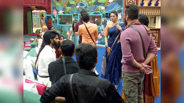 Sanam offended by Balaji's comments