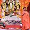 Article image for: Welcoming <i class="tbold">maa durga</i>
