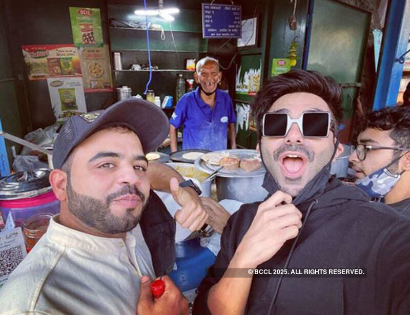 Bollywood actor Aparshakti Khurana visits 'Baba Ka Dhaba', says he enjoyed the 'matar paneer'