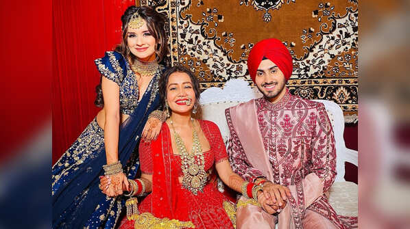 Avneet Kaur with the couple