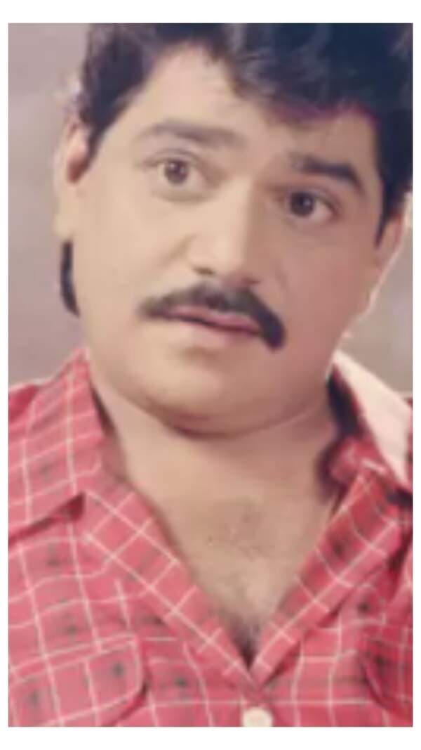Laxmikant Berde Stills