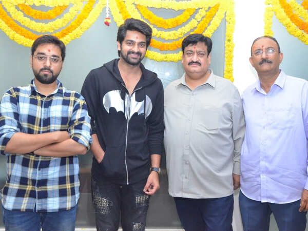 Santhossh Jagarlapudi Photos
