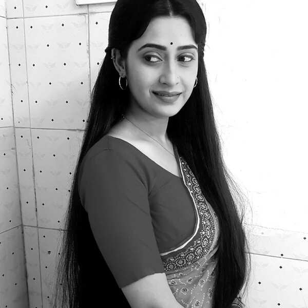 Preetika Chauhan Photos