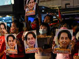 Suu Kyi's party claims to have won majority in Myanmar polls