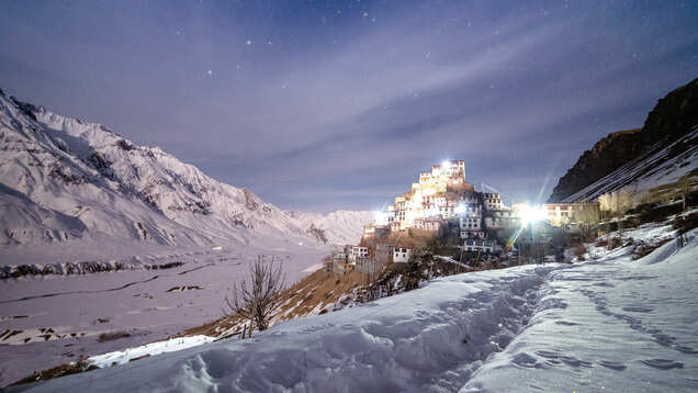 North gate of Atal Tunnel turns out to be a magnet for tourists