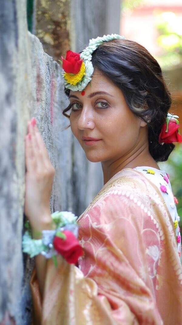 Swastika Mukherjee Images