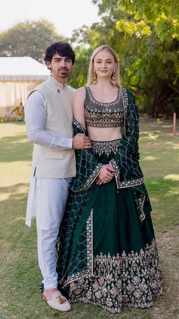 Sophie Turner Pictures
