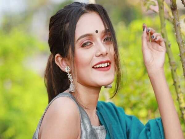 Liza Sarkar Images
