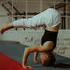 ​L-shaped headstand