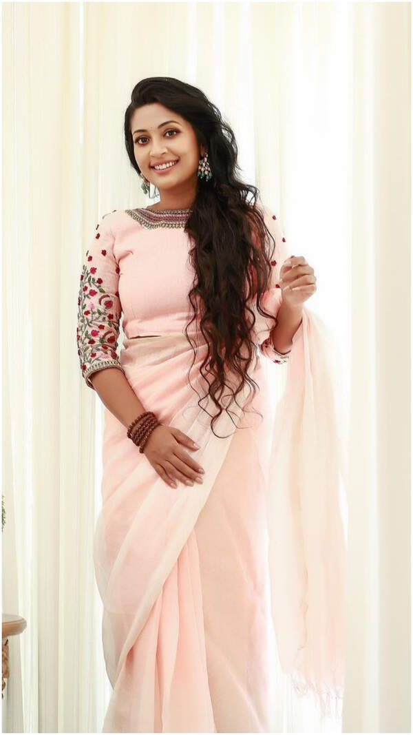 Navya Nair Pictures